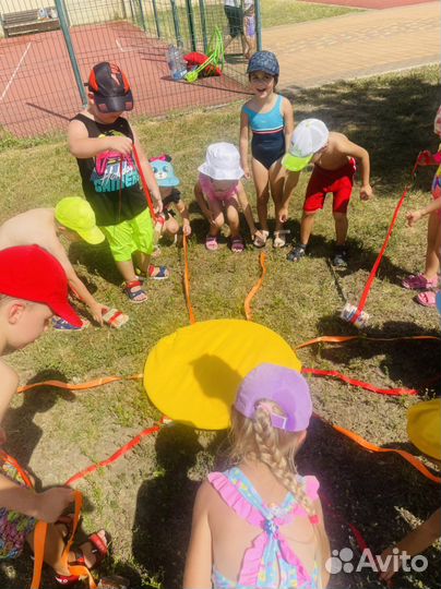 Воспитатель в частный детский сад