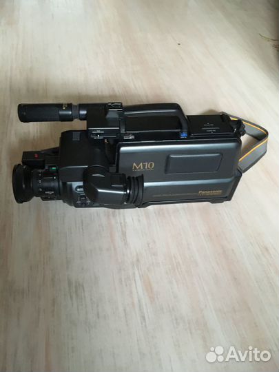 Видеокамера panasonic M10