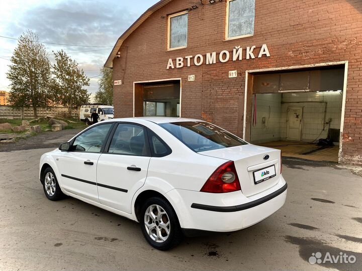 Ford Focus 1.4 МТ, 2008, 295 000 км