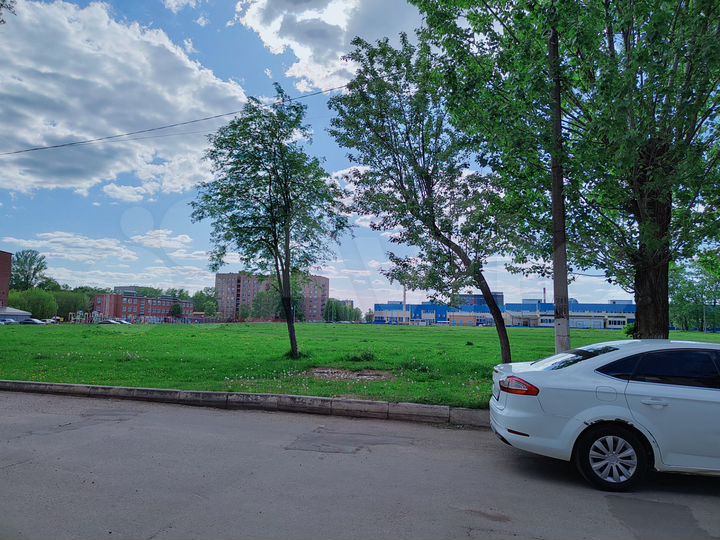 Комната 15 м² в 9-к., 4/5 эт.