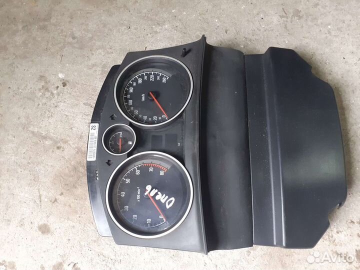 Опель астра Н щиток приборов