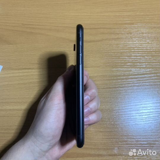 Телефон iPhone Xr