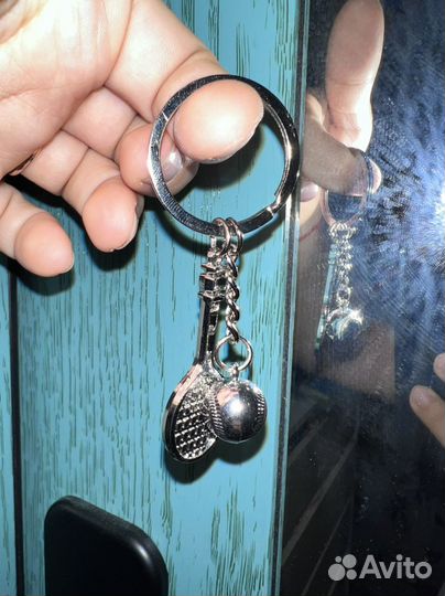 Брелок теннисная ракетка с мячом