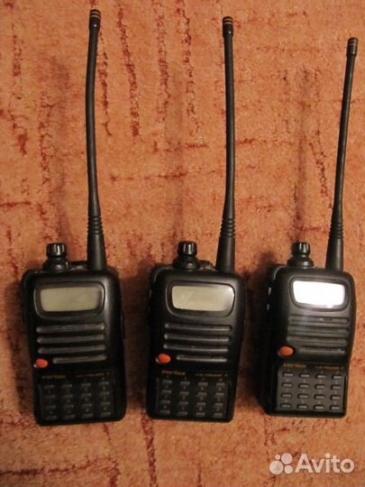 Проф рации Yaesu Vertex VX-10U дальность 5-10км
