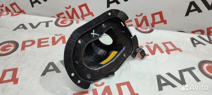 Пыльник рулевой колонки Mitsubishi Airtrek CU5W