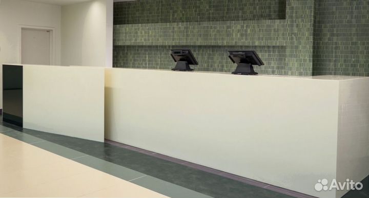 Барная стойка для приемной из искусственного камня