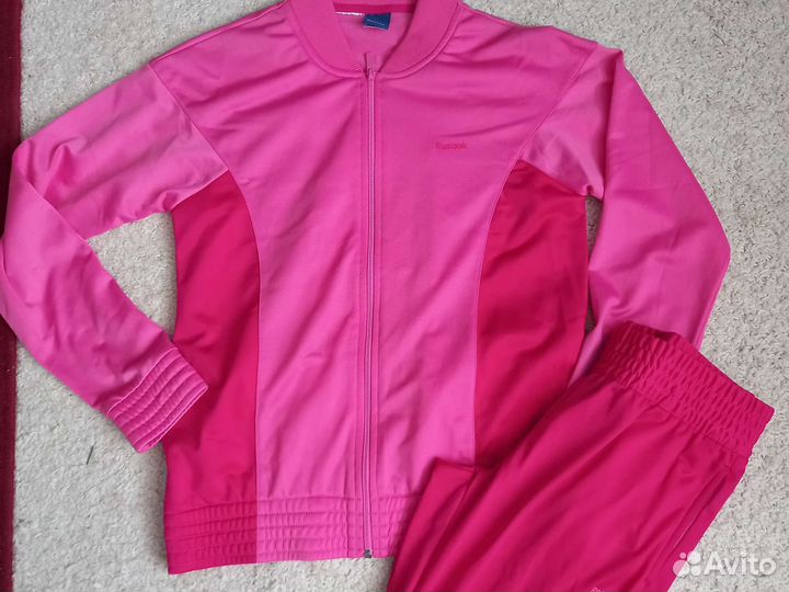 Костюм спортивный