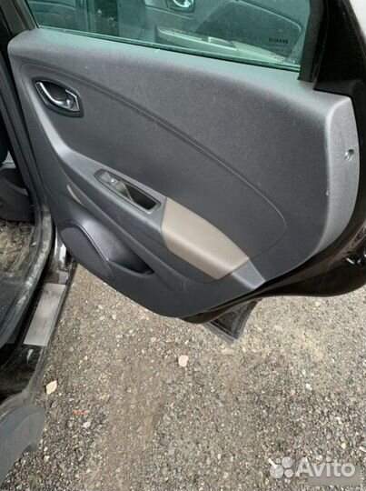 Дверные карты Renault Kaptur