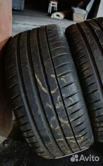 Michelin Pilot Sport 4 225/40 R18 92Y