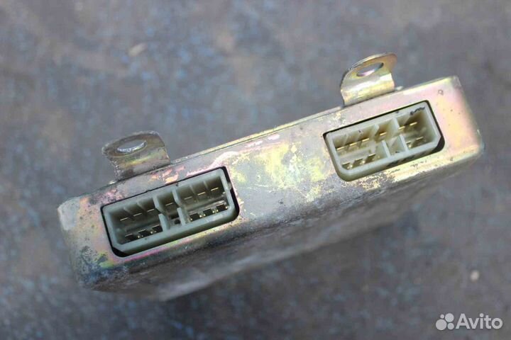 Блок управления двс Mitsubishi Pajero (Митсубиси П