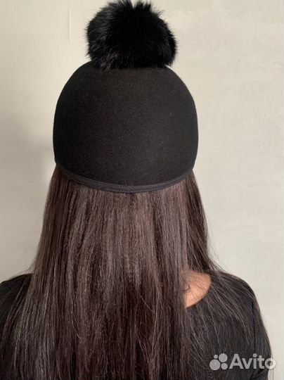 Кепка из шерсти (с помпоном из натурального меха)