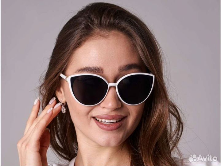 Солнцезащитные очки женские новые