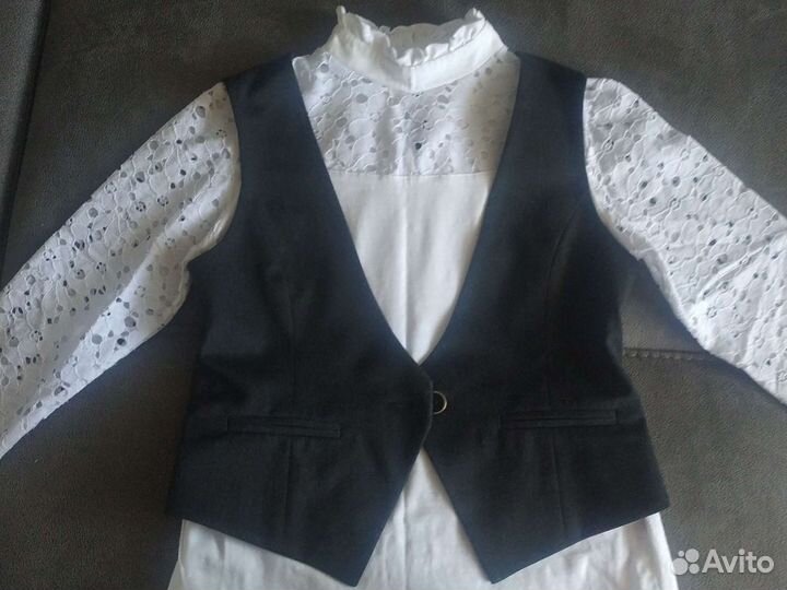 Жилет школьный на 8-10 лет девочке Гламурики