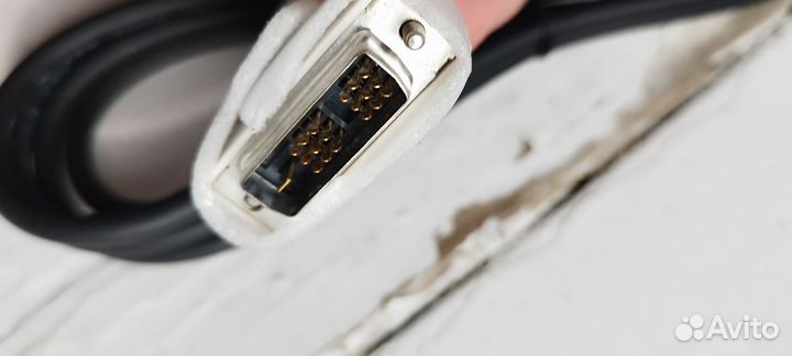 Кабель для компьютера dvi d