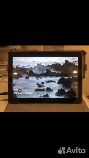 Планшет Lenovo miix 300