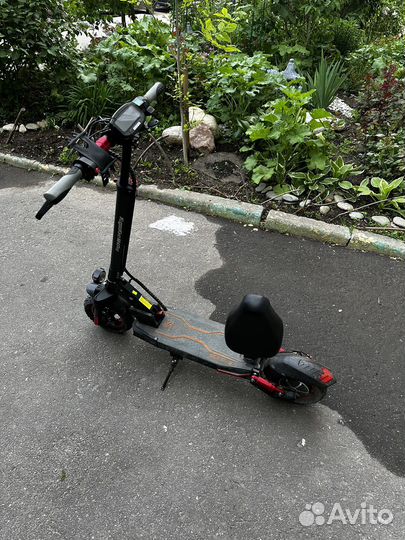 Самокат взрослый электрический бу