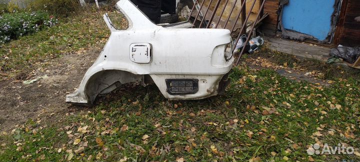 Крыло sprinter toyota 91ае