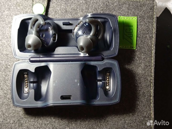 Беспроводные наушники bose