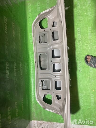 Крышка багажника BMW F32