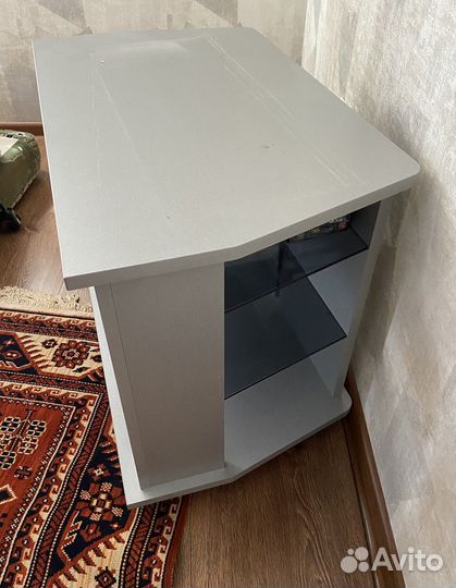 Подставка, столик