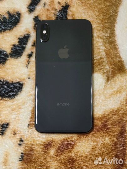 iPhone X, 256 ГБ
