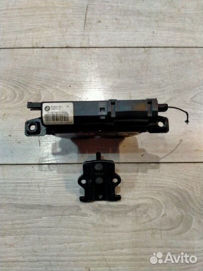 Замок крышки багажника Bmw 528I F10 N52B30 06.2010