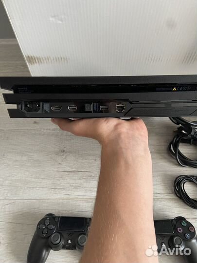 Sony PS4 pro 1tb с играми
