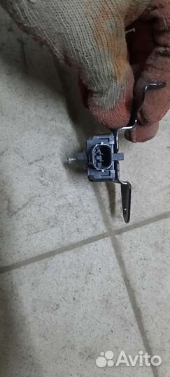 Датчик AirBag Toyota Avensis T25/2005