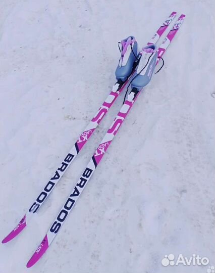 Доставка. Новые лыжи в школу