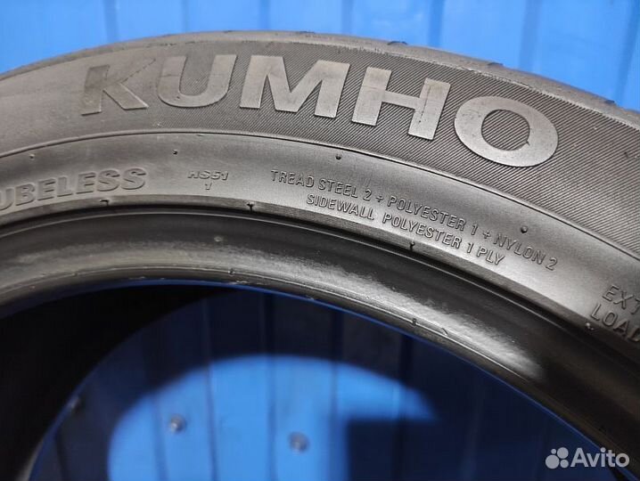 Kumho Ecsta HS51 225/45 R17