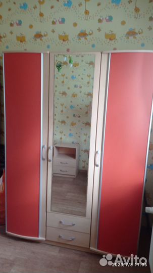 Комплект мебели для подростка