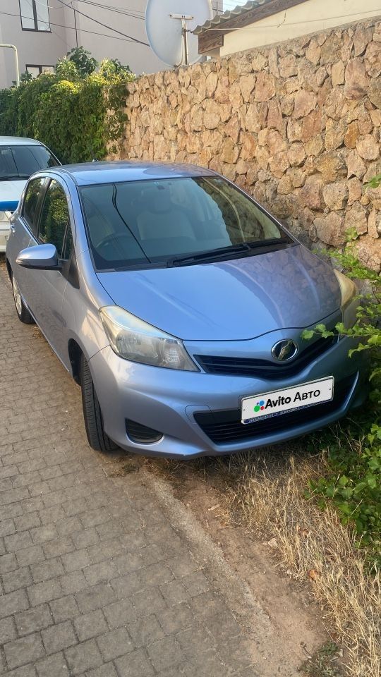 Toyota Vitz: фото владельца