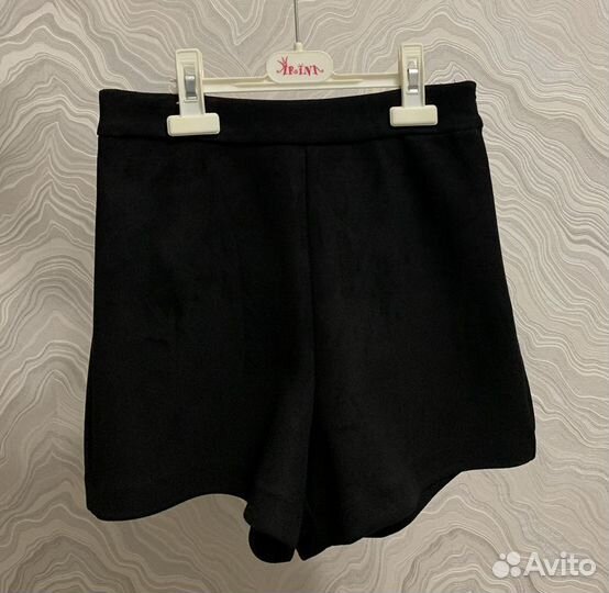 Замшевые шорты