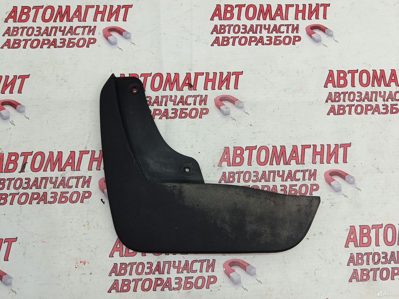 Брызговик передний левый Renault Arkana