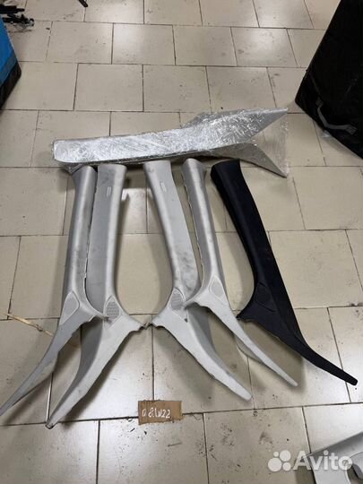 Обшивка стойки передняя i-pace x590