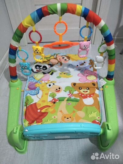 Развивающий коврик с пианино