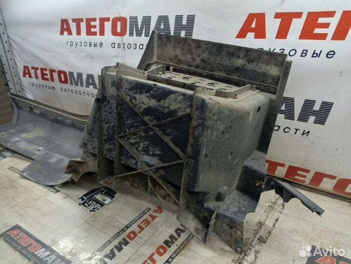 Подножка передняя правая Man Le фургон D0836