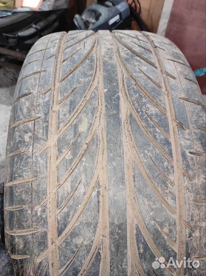 Hankook Ventus V12 Evo K110 275/40 R19