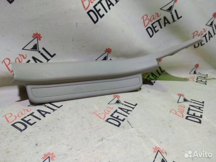 Накладка порога (внутренняя) задняя левая Toyota