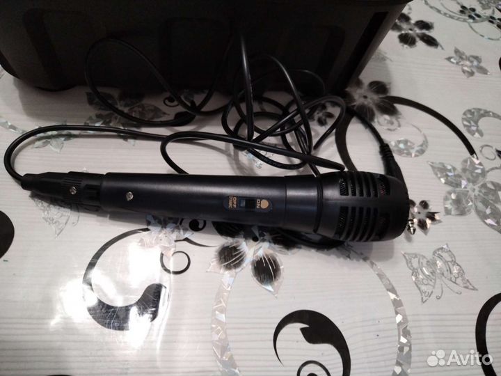 Блютуз колонка