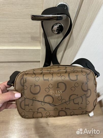 Кроссбоди guess