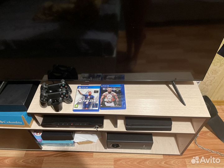 Sony PS4 slim