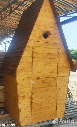 Дачный туалет деревянный