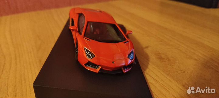 Модель 1/43 Lamborghini Aventador LP700-4 2010