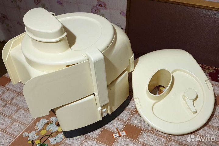 Электросоковыжималка 