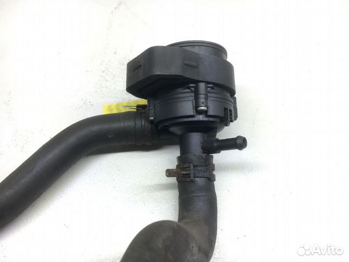 Насос водяной дополнительный (помпа) Mercedes-Benz S-Class