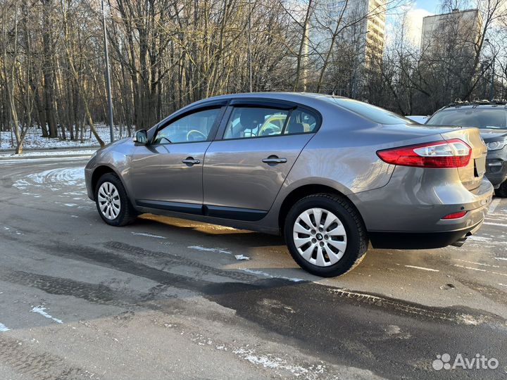 Renault Fluence 1.6 МТ, 2011, 200 000 км