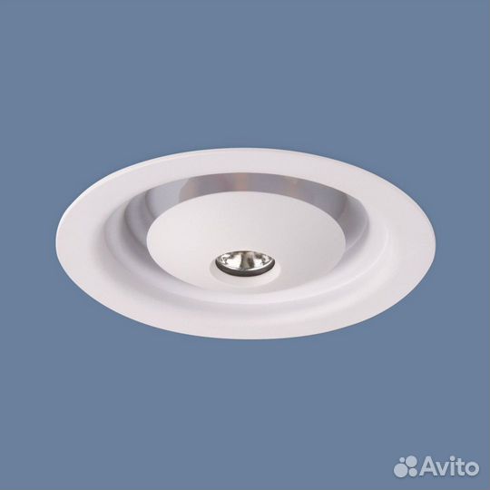 Светильник встраиваемый металлический и акриловый