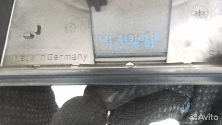 Двигатель отопителя Volkswagen Golf 4, 2001