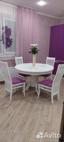 Столы и стулья